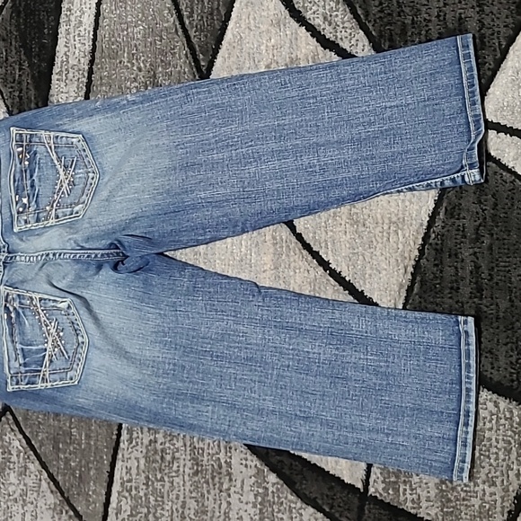 BKE REESE RHINESTONES STUDDED EMBROIDERED DENIM CAPRI JEAN - Picture 16 of 16